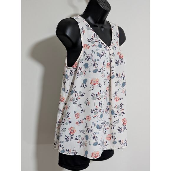 Maurices Cream Top Floral Sleeveless Flowy V Neck Blouse  XSmall - Picture 2 of 6
